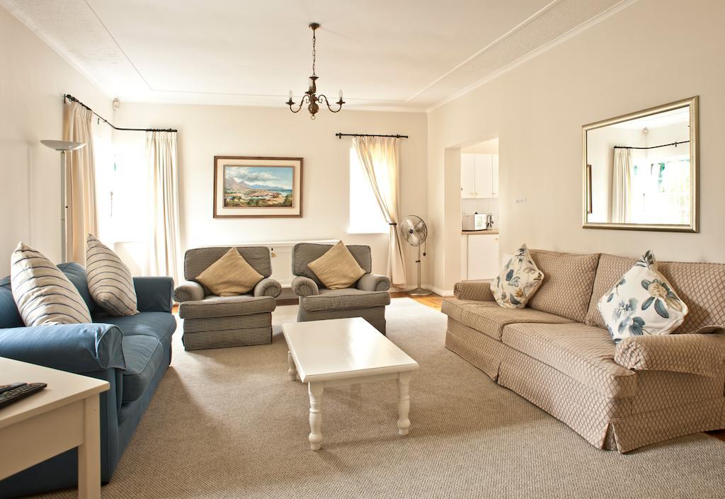 Squirrels Way Cottages Kapstadt Zimmer foto